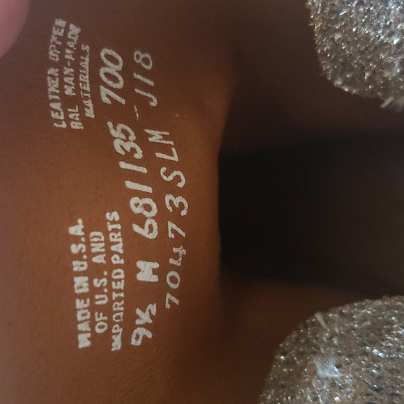 Frye and Co. Rare Distressed Metallic 8R boots. Size 9.5. - Picture 8 of 16